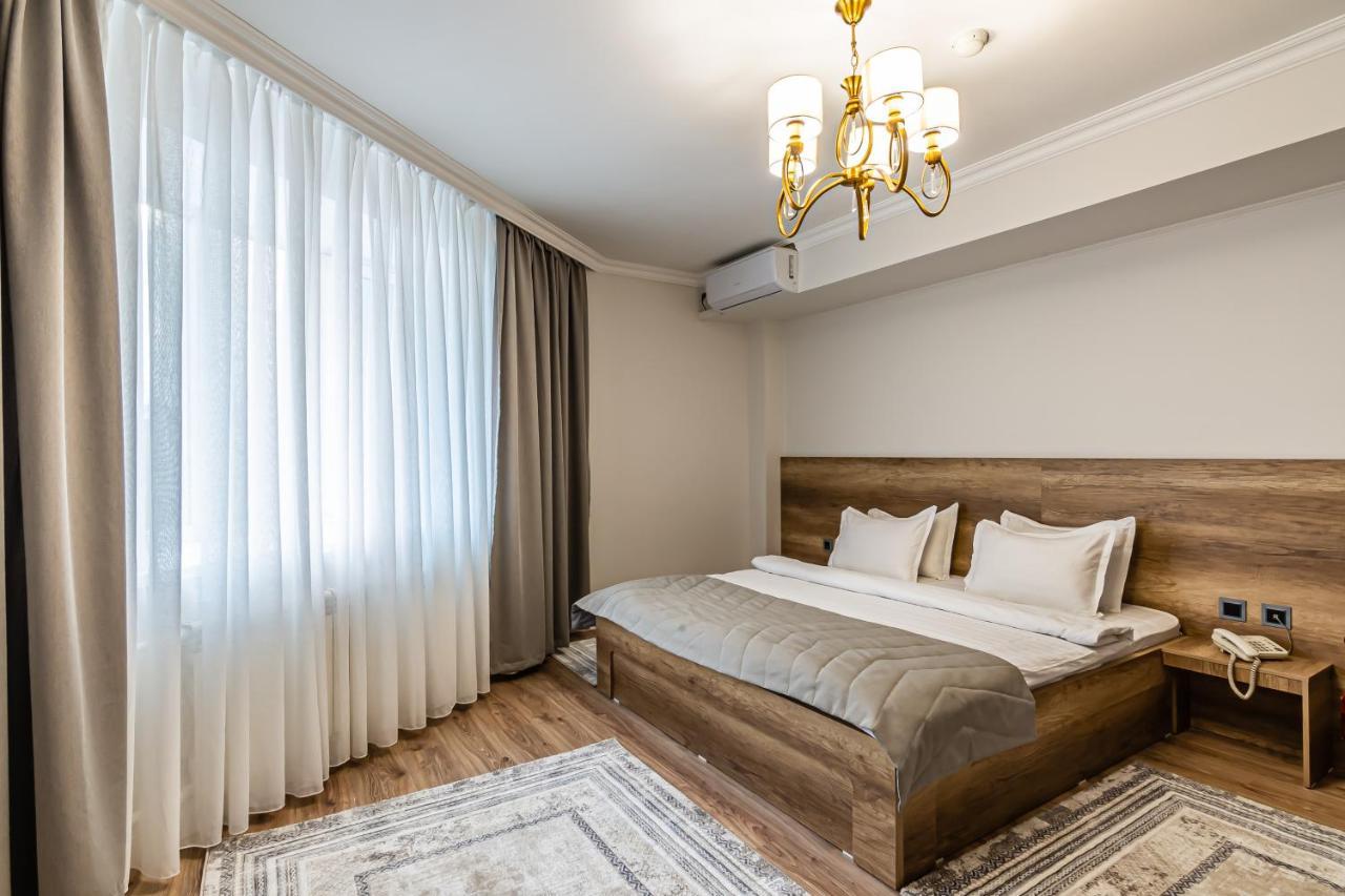 Oscar Hotel By Ag Hotels Group Almaty Eksteriør billede